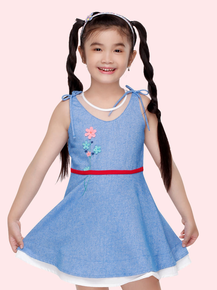 Đầm chambray thêu hoa